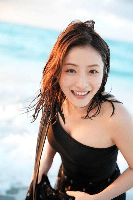 石原さとみ乳|石原さとみ エロ画像76枚！美乳おっぱいに濡れ場ヌード お宝パ。